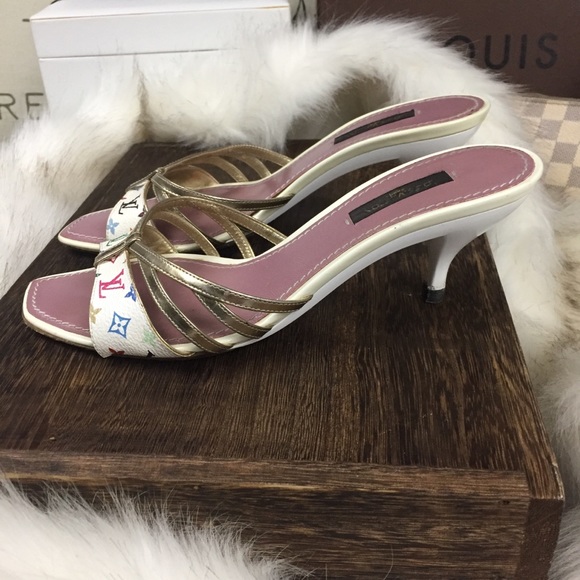 Louis Vuitton White Heels with Gold Straps - Picture 4 of 10
